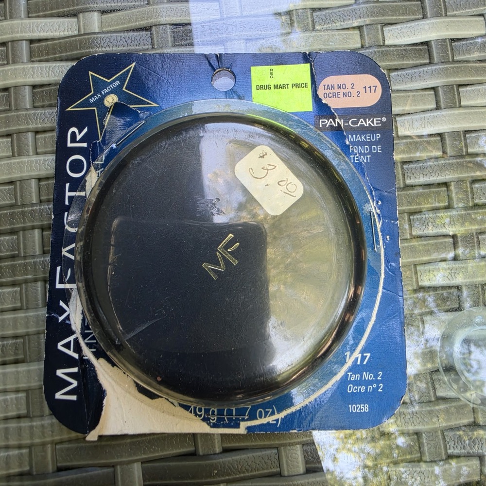 Vtg Max Factor Pan-Cake Makeup 117 Tan No 2 1.7oz New Sealed Original Card NOS